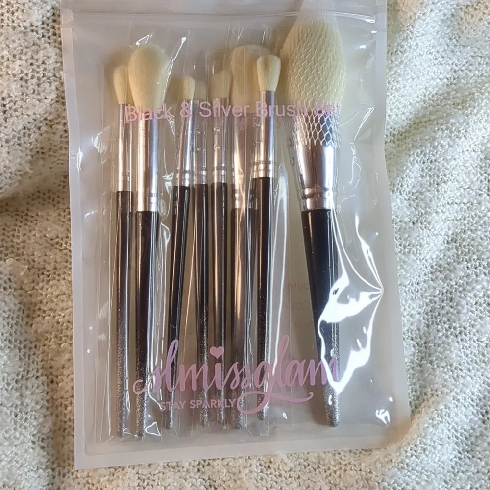 SLMISSGLAM Black & Silver Brush Set 8 items